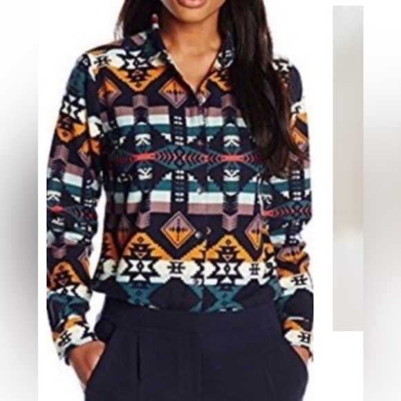 Woolrich Tops - Woolrich Aztec Geometric Shapes Southwestern Soft Flannel Buttondown Shirt S